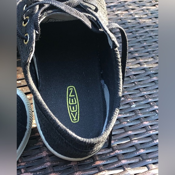 Keen Loralai Black Sneakers . Woman’s Size 8 - Picture 5 of 15